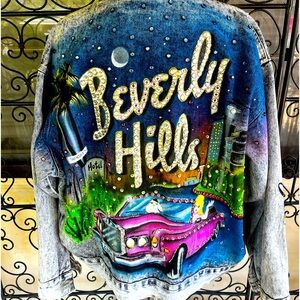 Beverly Hills custom made painted one of a kind. Expert job. Be unique stand out